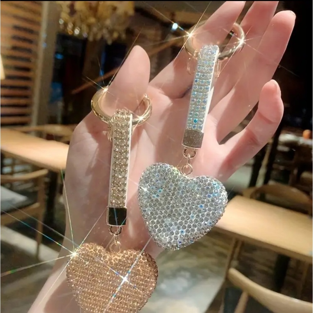 SPARKLY!! Rhinestone White & Gold L Large Heart 💕 Keychain Bag Charm